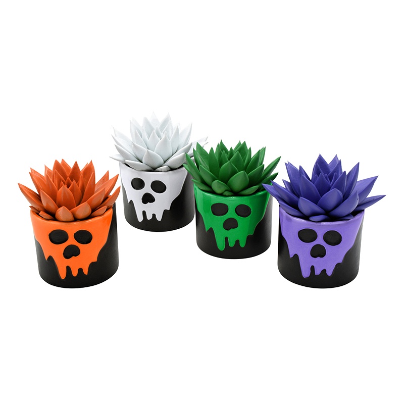 Miranda coloured in Halloween Scream ceramics, D 7